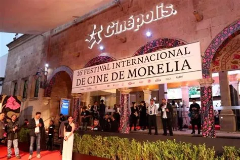  El Festival Internacional de Cine de Bangkok: Una Ópera Prima para el Cine Tailandés y la Estrella Brillante Bez