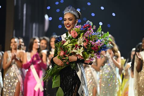  Miss Universe 2018: Un Triunfo Celestial que Desató un Torbellino de Orgullo Nacional y Debate